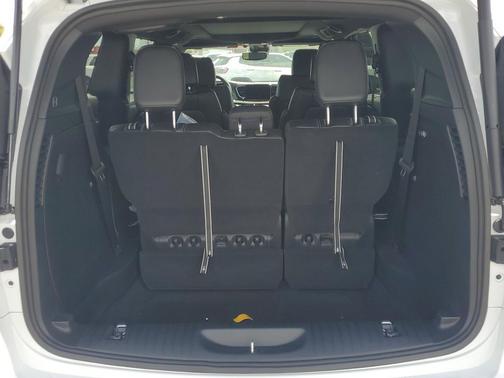 Bright White Clearcoat 2026 Chrysler Pacifica L