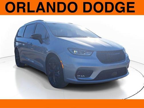 2026 Chrysler Pacifica L