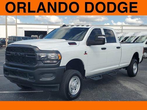 2024 RAM 2500 Tradesman Crew Cab 4x4 8' Box