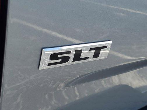 2020 RAM 1500 Classic SLT