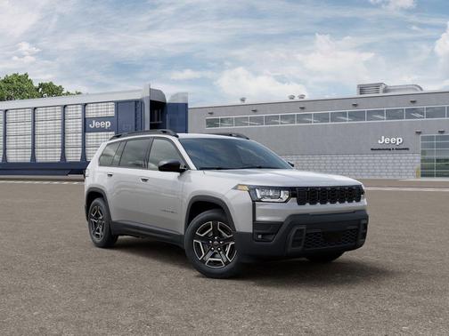 Silver Zynith Clearcoat 2026 Jeep Cherokee Laredo