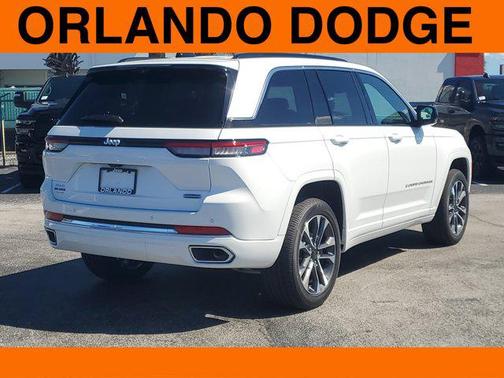 2025 Jeep Grand Cherokee Overland