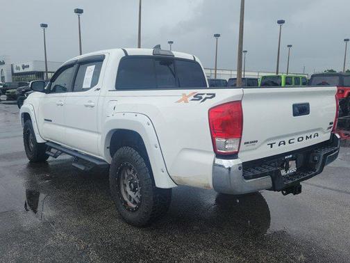 2017 Toyota Tacoma SR5