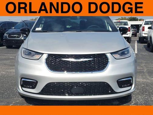 2026 Chrysler Pacifica L