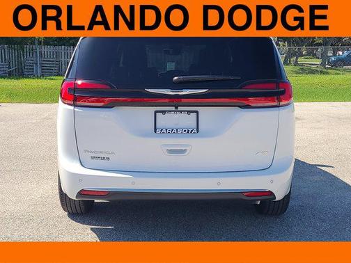 2026 Chrysler Pacifica L