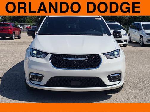 2026 Chrysler Pacifica L