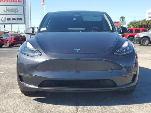 2025 Tesla Model Y Performance Dual Motor All-Wheel Drive