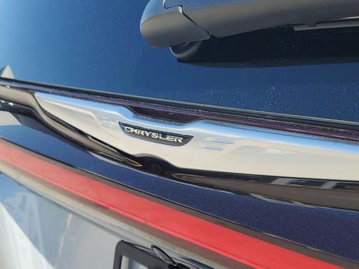 Silver Mist Clearcoat 2026 Chrysler Pacifica L