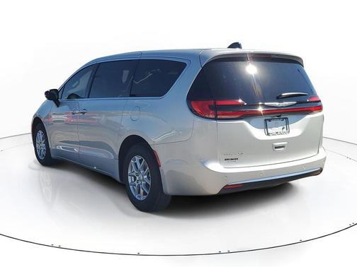 Silver Mist Clearcoat 2026 Chrysler Pacifica L