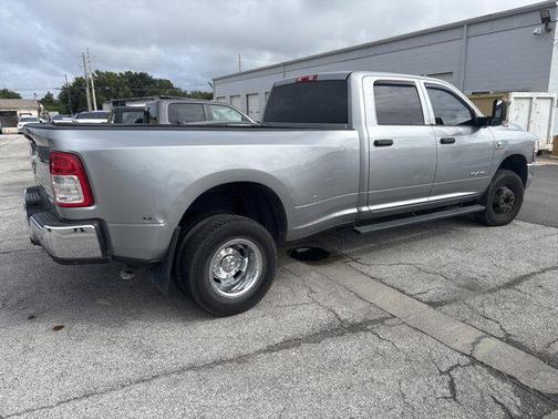 2021 RAM 3500 Tradesman Crew Cab 4x4 8' Box