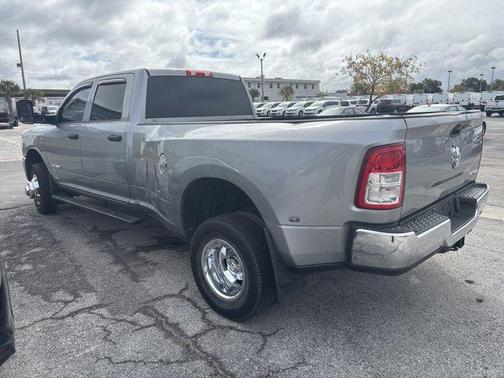 2021 RAM 3500 Tradesman Crew Cab 4x4 8' Box