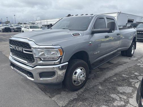 2021 RAM 3500 Tradesman Crew Cab 4x4 8' Box