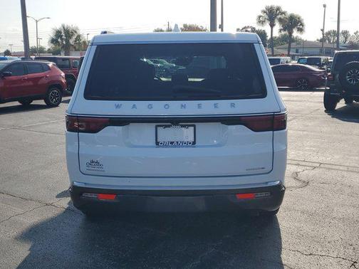 2022 Jeep Wagoneer Series III 4x4