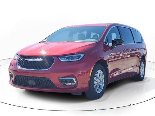 Red Hot Pearlcoat 2026 Chrysler Pacifica L