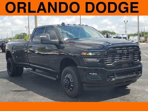 2025 RAM 3500 Big Horn Crew Cab 4x4 8' Box