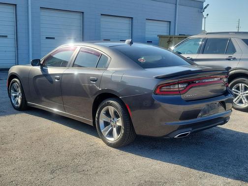 Granite Pearlcoat 2016 Dodge Charger SXT