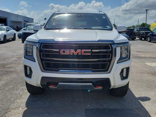 2022 GMC Yukon 4WD AT4