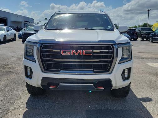 2022 GMC Yukon 4WD AT4