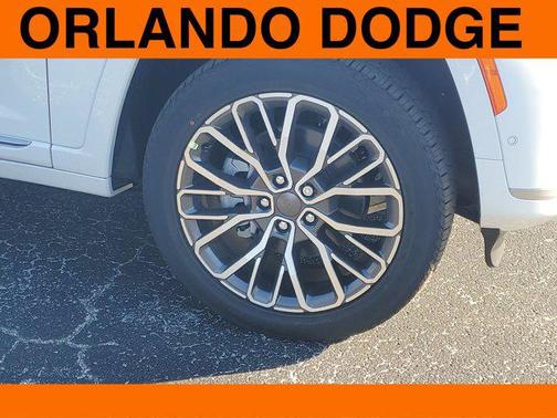2025 Jeep Grand Cherokee L Summit Reserve