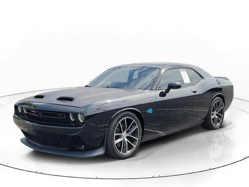 Pitch Black Clearcoat 2016 Dodge Challenger R/T Scat Pack