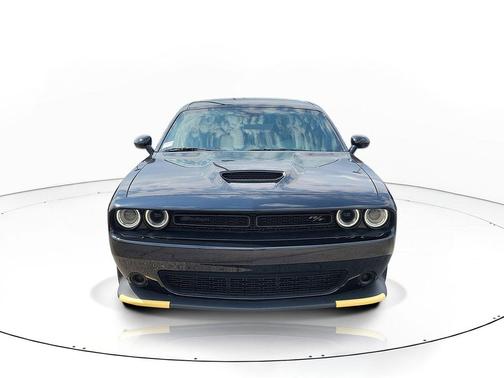 Pitch Black Clearcoat 2023 Dodge Challenger R/T