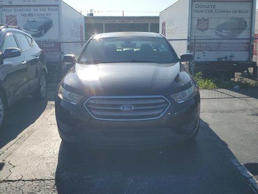 2013 Ford Taurus SEL