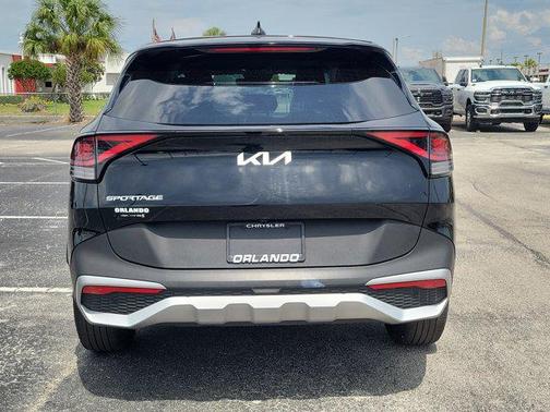 Ebony Black 2025 Kia Sportage LX