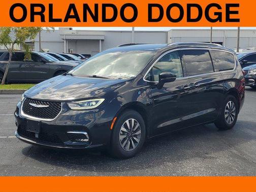 2021 Chrysler Pacifica Hybrid Touring L