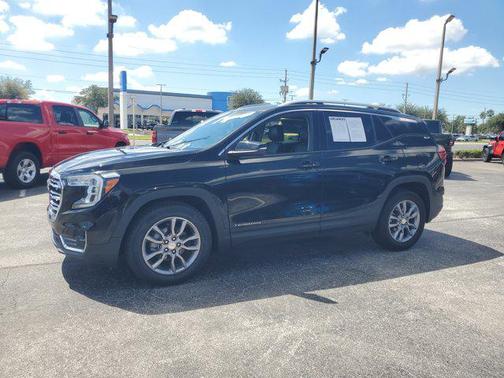 2022 GMC Terrain SLT