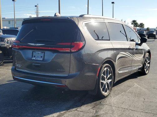 2022 Chrysler Pacifica Limited
