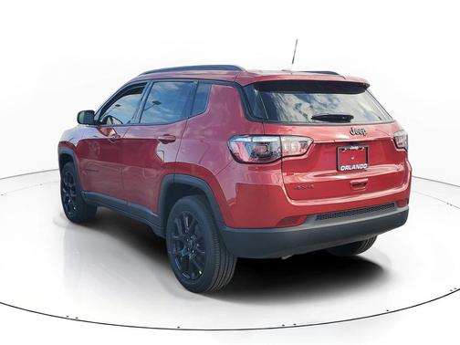 Red Hot Pearlcoat 2026 Jeep Compass Latitude