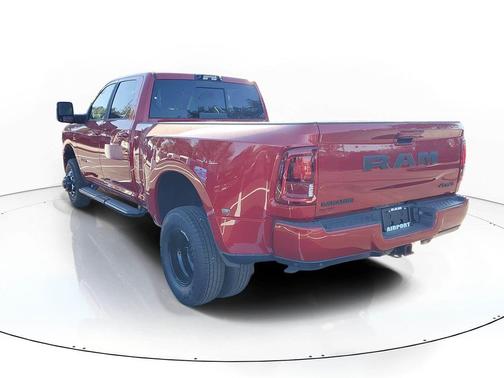 Molten Red Pearlcoat 2026 RAM 3500 Laramie Crew Cab 4x4 8' Box