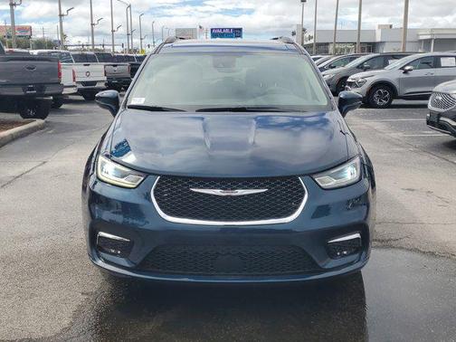 2021 Chrysler Pacifica Touring
