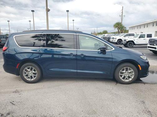2021 Chrysler Pacifica Touring