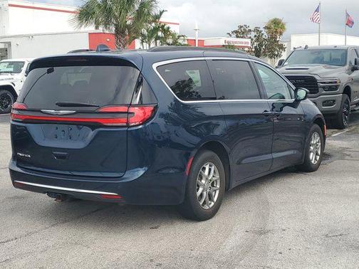 2021 Chrysler Pacifica Touring