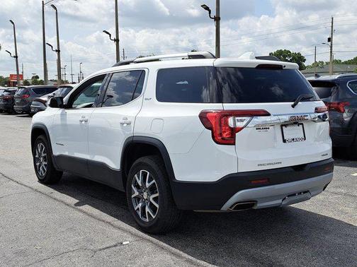 2023 GMC Acadia AWD SLT
