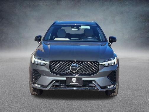 2026 Volvo XC60 B5 Core