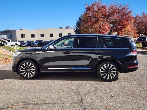 2022 Lincoln Aviator Black Label Grand Touring