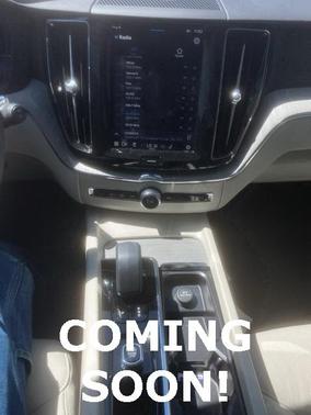 2024 Volvo XC60 Recharge Plug-In Hybrid T8 Plus Dark Theme