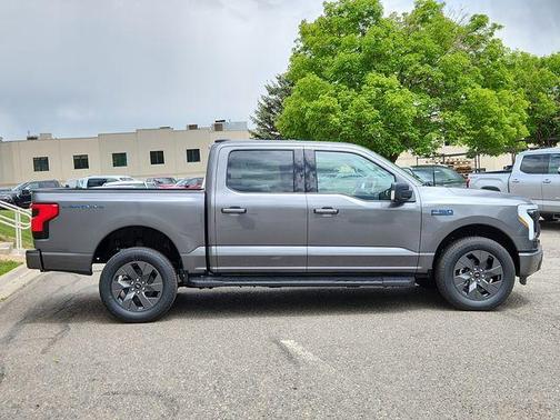 2025 Ford F-150 Lightning Flash