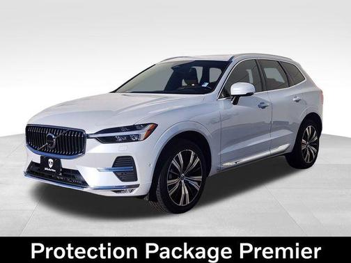 2023 Volvo XC60 B5 Plus Bright Theme