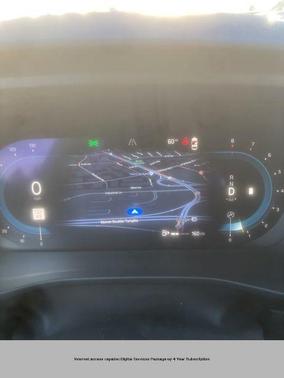 2023 Volvo XC40 B5 Ultimate Dark Theme