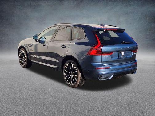 2026 Volvo XC60 B5 Ultra