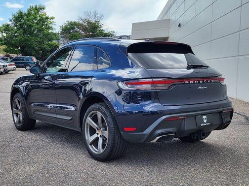 2023 Porsche Macan Base