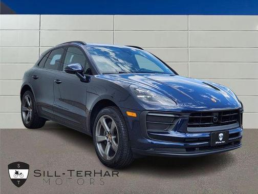 2023 Porsche Macan Base