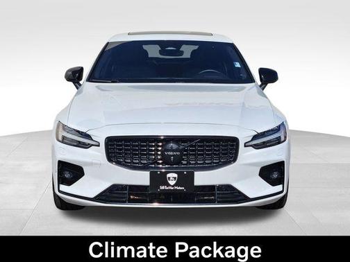 2024 Volvo S60 B5 Plus Black Edition