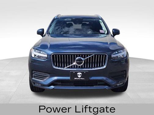 2021 Volvo XC90 T5 Momentum 7 Passenger