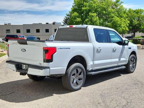 2025 Ford F-150 Lightning Flash