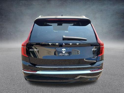 2025 Volvo XC90 B5 Plus 7-Seater