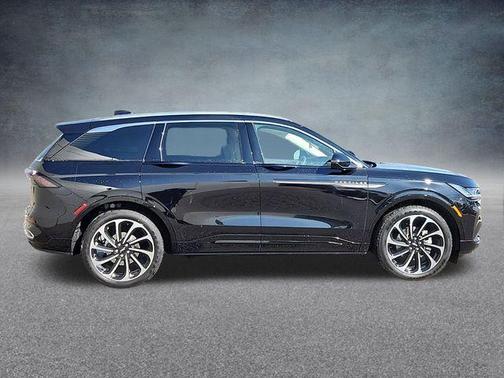 2025 Lincoln Nautilus Black Label